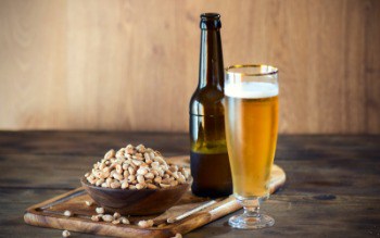 beer-and-nuts_350